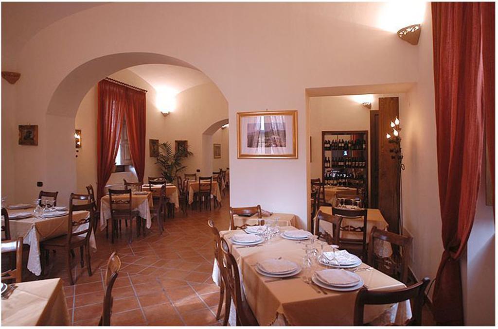 Hotel Ristorante Novecento Caserta Zewnętrze zdjęcie